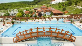 Cascade Hotel ****