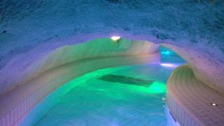 Cascade Hotel ****