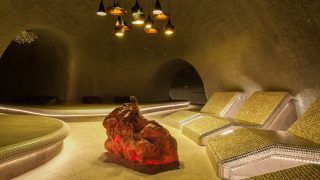 Cascade Hotel ****