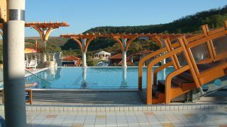 Cascade Hotel ****