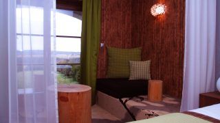 Cascade Hotel ****