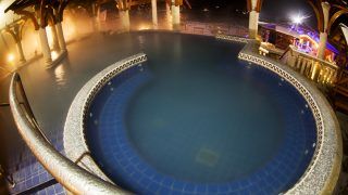 Cascade Hotel ****