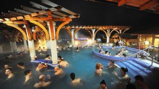 Cascade Hotel ****
