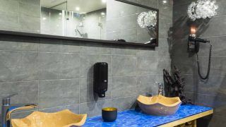 Cascade Hotel ****